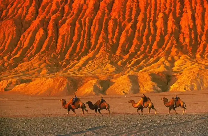 新疆五月份热门景点  火焰山旅游攻略  免费语音导游