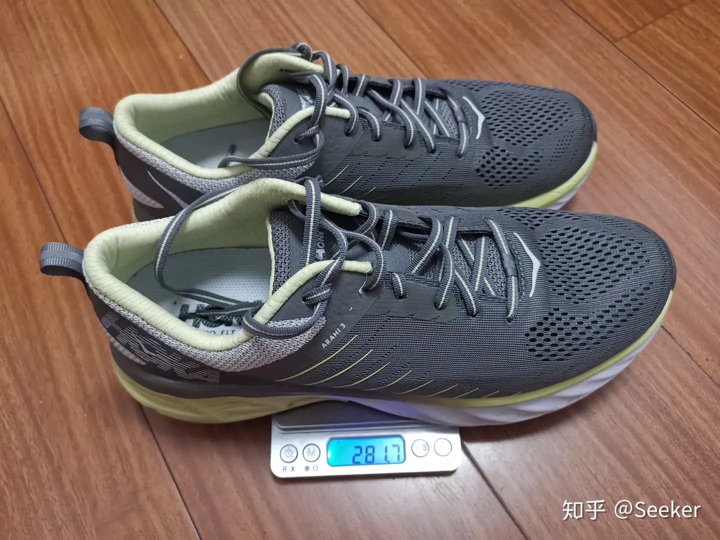 跑鞋博主整理跑鞋选购指南品牌篇一：忘掉亚瑟士吧，HOKA ONE ONE才是减