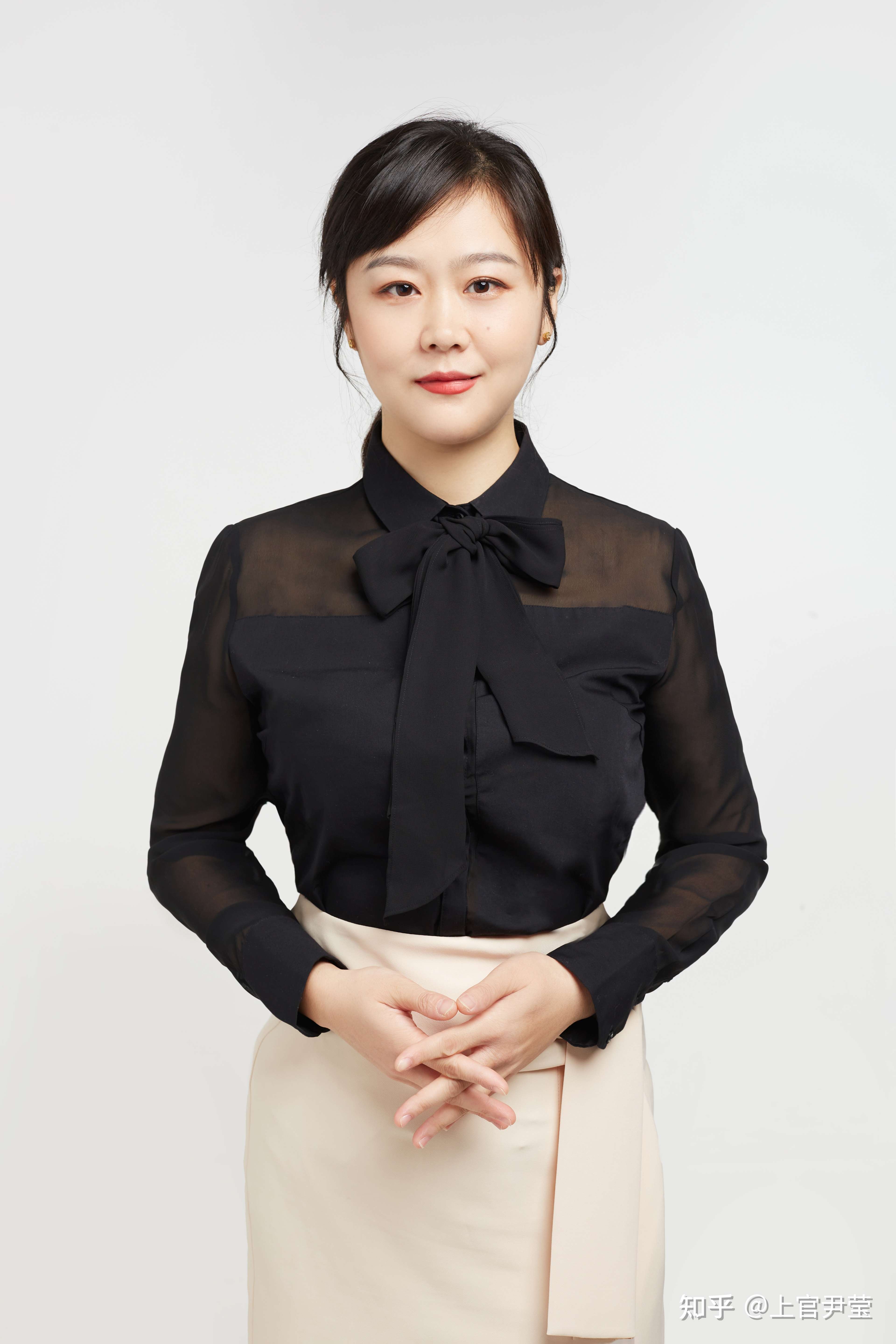 上官尹莹 的想法: 7815人生路上千万里,谁又比谁少费劲,努