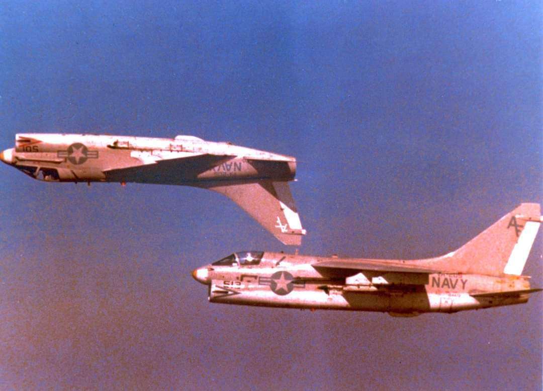 记忆中的战斗机7 A 7海盗 知乎