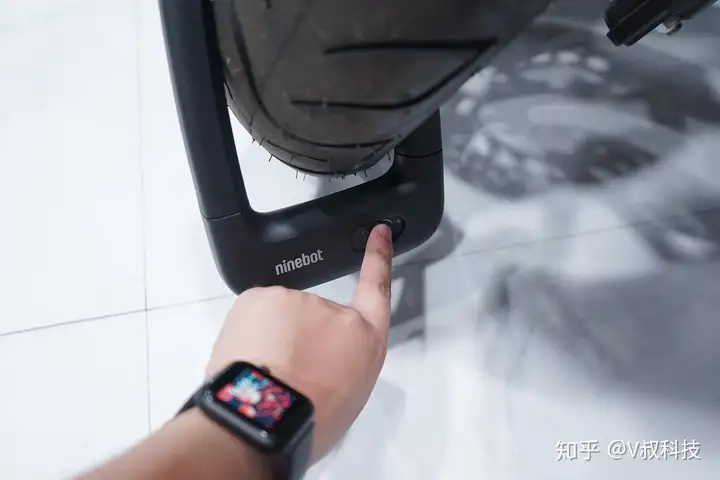 偷车是不可能的，这辈子都不可能的！九号智能指纹锁只有我能开！