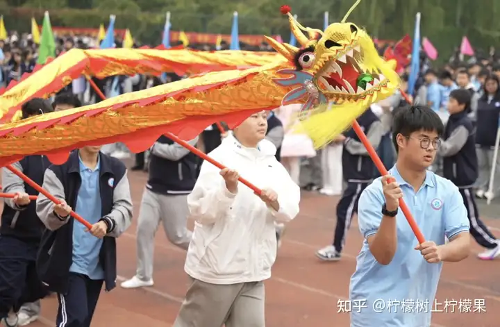 【活力校园】向阳而生行且远 肩负轻风共凌云 | 建筑装饰技术/幼儿保育2502班级风采展！(图6)