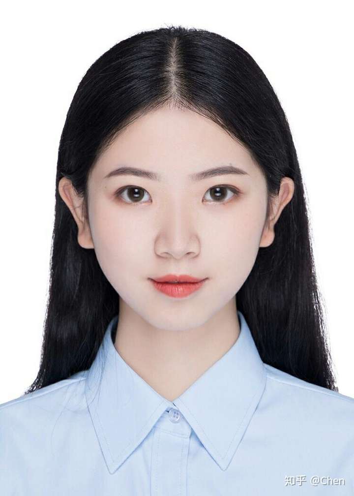 如何拍好看的证件照