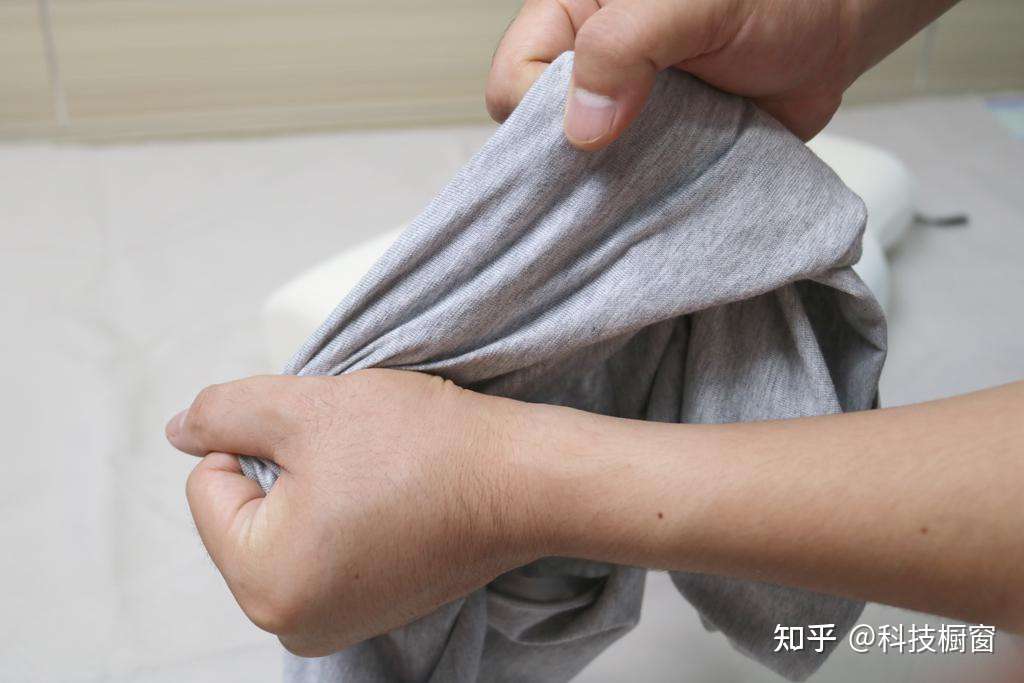 颈部放轻松睡眠更轻松 8h 小欢喜石墨烯热敷仿真按摩助眠枕 知乎