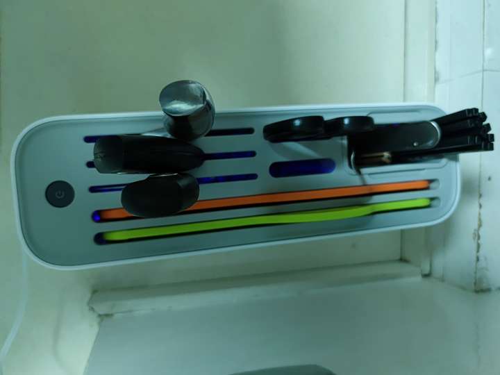 雷军推荐的厨房好物:FIVE智能刀筷砧板杀菌架,你会不会喜欢?