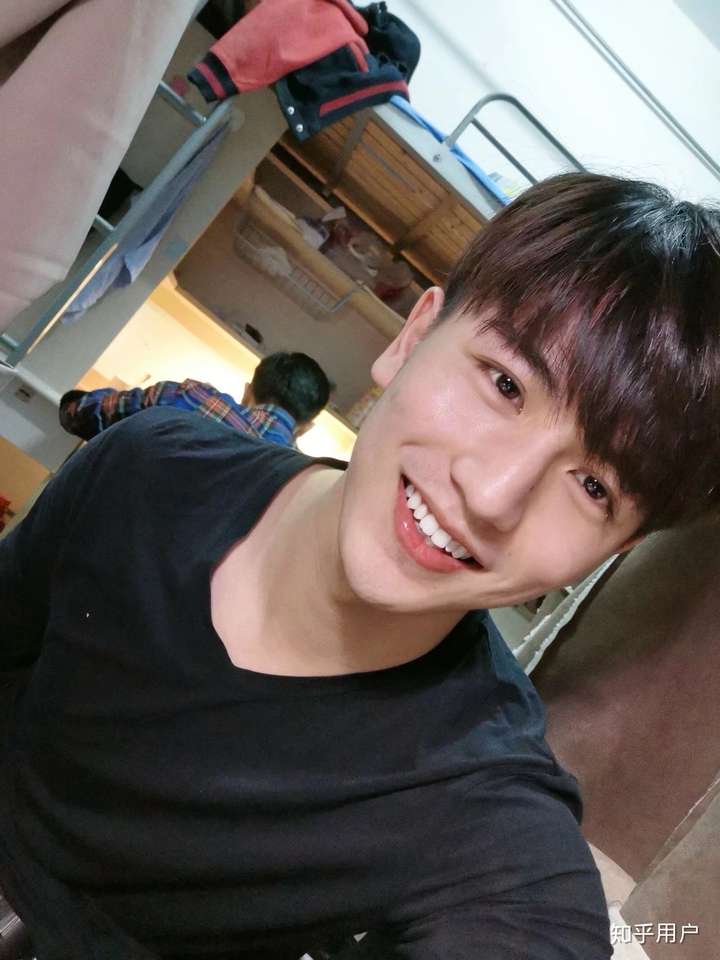 你见过最帅的高中男生长什么样