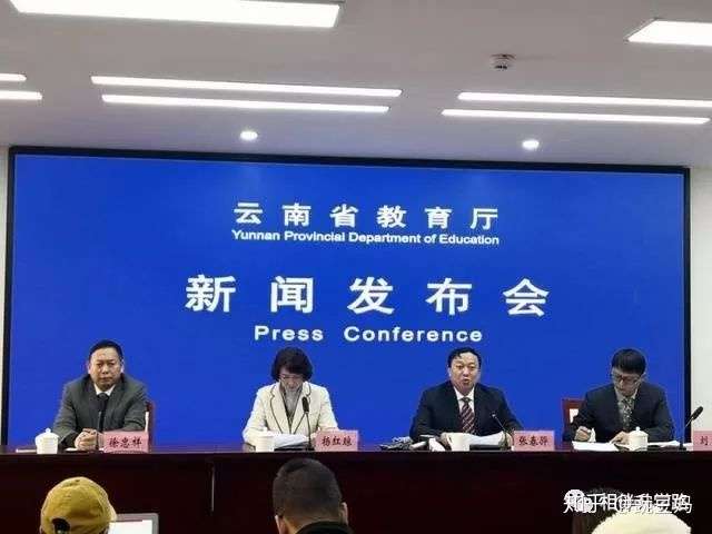 如果打开手机和电视,你会发现,云南的学生们,才是真的"南"