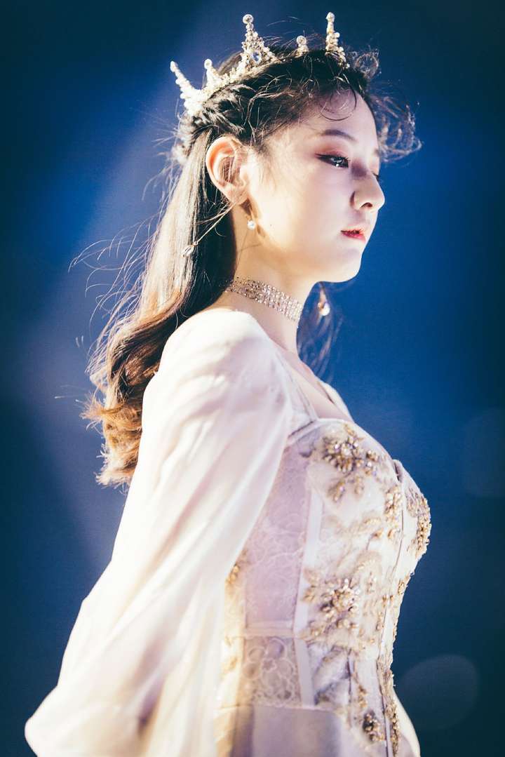 你为什么喜欢赵粤