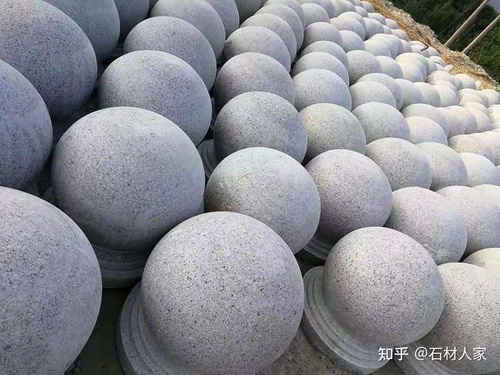 几种不同石材风水球的安装