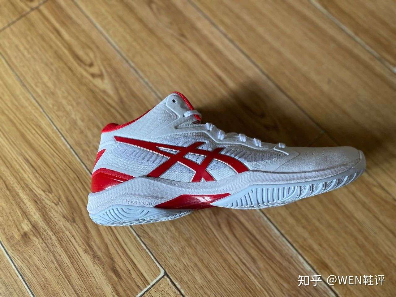 全新升级 无比经典的gel Hoop V12作出了哪些改变 知乎