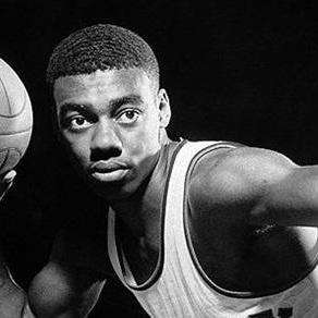 奥斯卡·罗伯特森(oscar robertson),1938年11月24日出生于美国田纳西