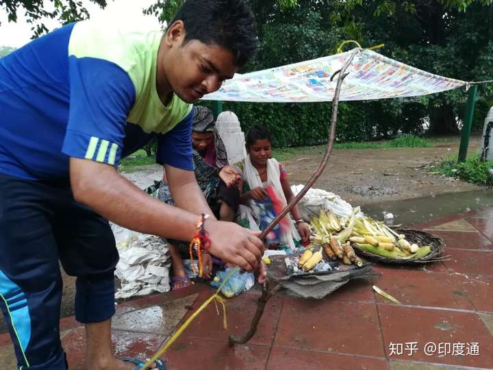 没在街头吃一次烤玉米都不敢说自己去过印度-印度通