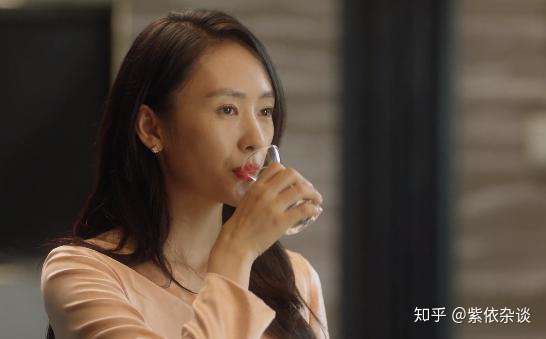 紫依杂谈 公众号,"紫依杂谈" 文/紫依 《三十而已》"家有贤妻"的顾佳