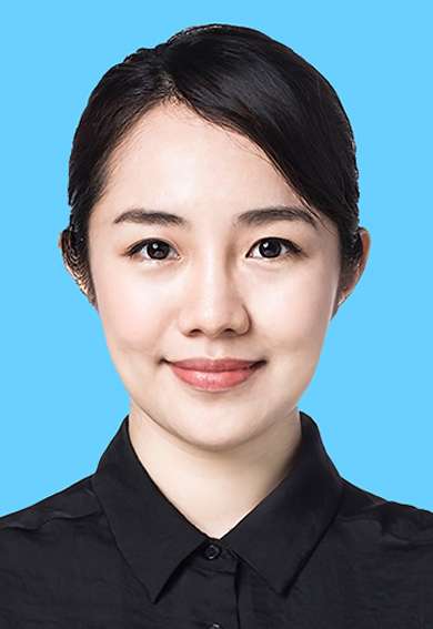 浅蓝证件照能穿藏青色上衣吗?