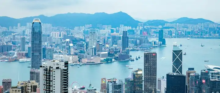 为什么2023年这么多人通过香港优才计划申请香港身份？