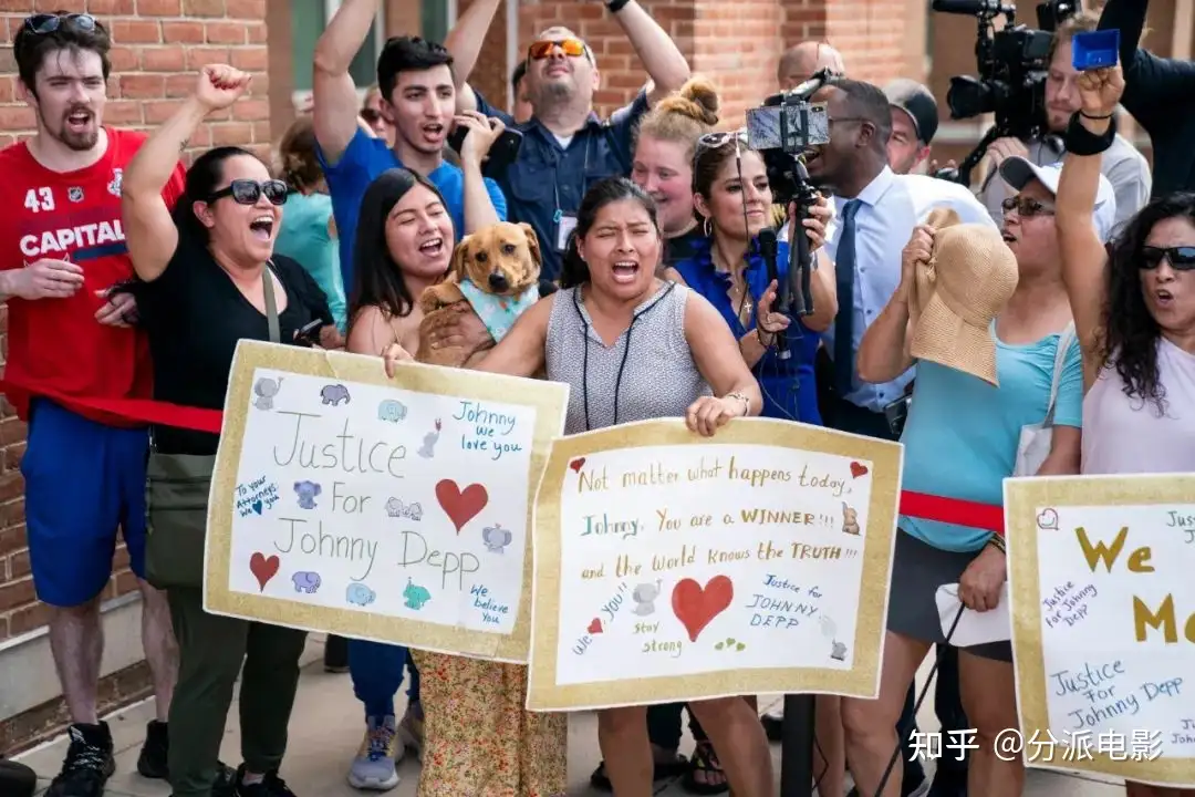 《德普大战赫德》还是Netflix会整活!史上最抓马的纪录片来了!