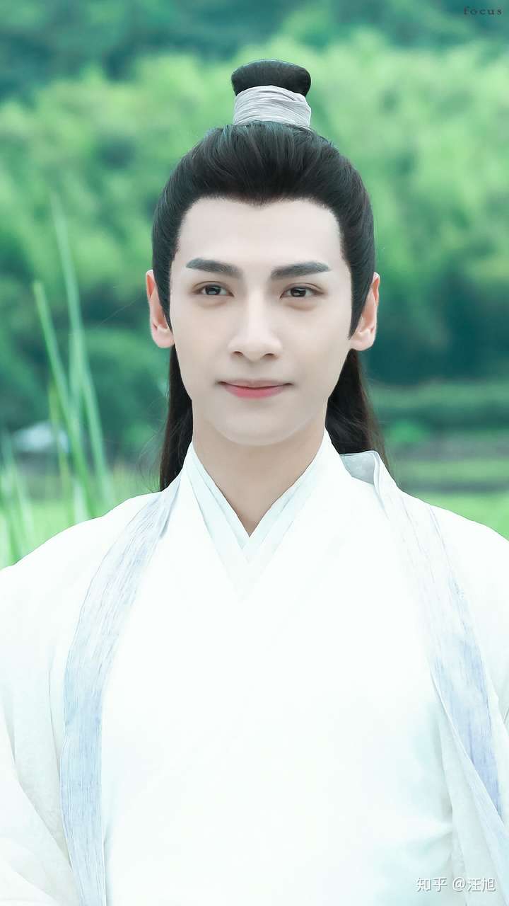 罗云熙饰演的润玉,你是喜欢前期温润如玉的小鱼仙官,还是沉迷后期a爆
