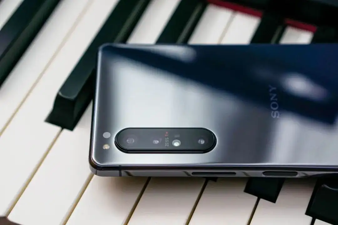 为什么索尼Xperia 1 II 还是那么我行我素？ - 知乎