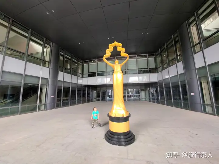 北京雁栖湖玩出新花样，2万平米户外乐园，既能玩水又有国际范