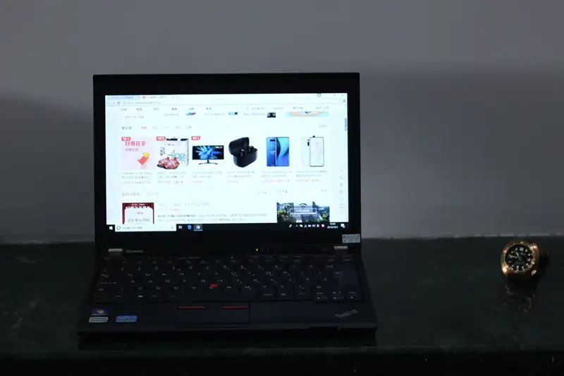 レビュー高評価のおせち贈り物 歴代有数の名機ThinkPad X220,8 256GB