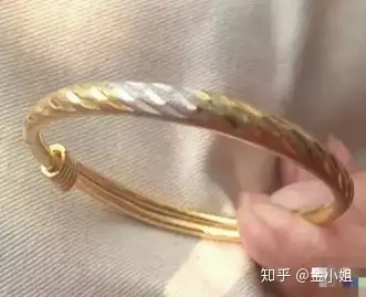 黄金变白变黑生锈褪色是不是质量问题