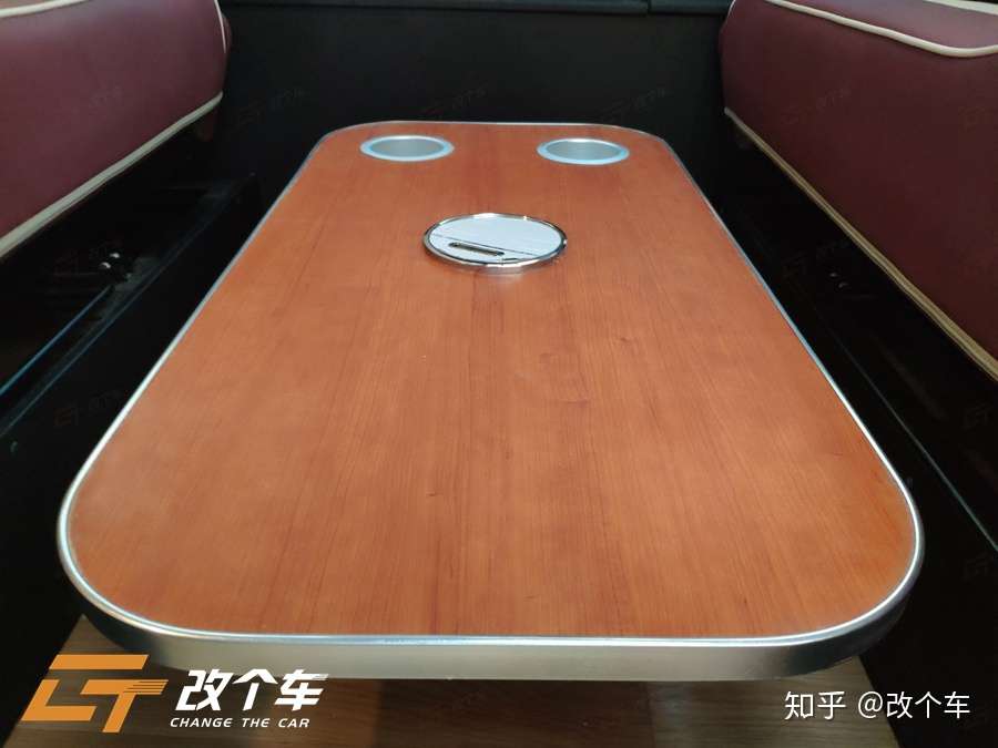 改个车 福特全顺改装家用内饰 客厅装在车上 还能晒衣服 堪比房车 知乎