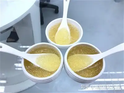 假燕碎泡出来的图片图片