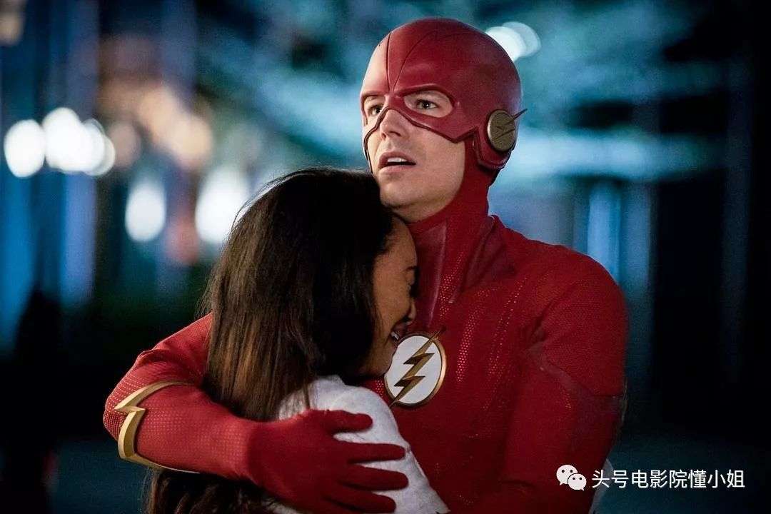 两版 闪电侠 同框 你没有眼花 知乎