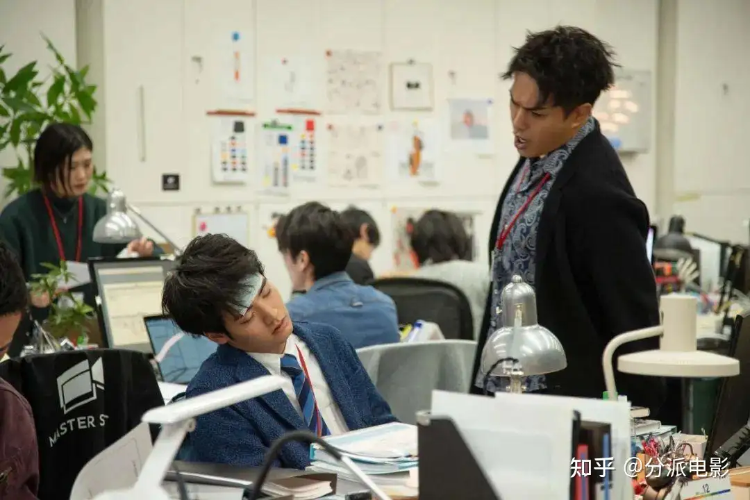Netflix新丧尸片《僵尸100》,拍出社畜终极梦想!