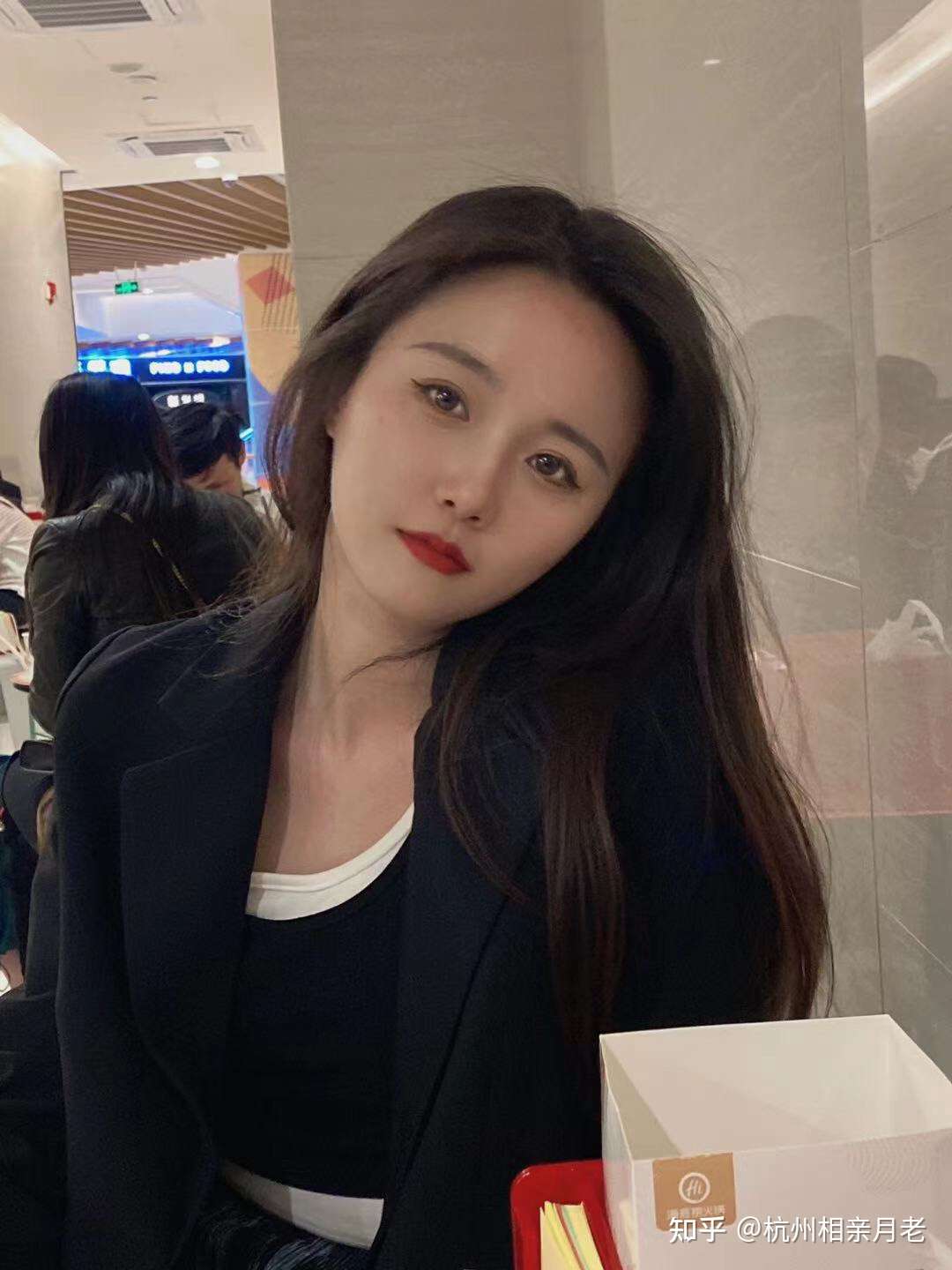 杭州相亲月老 的想法: 杭州月老相亲交友 单身姑娘96年 台州人