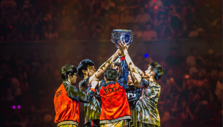 我们见证了哪些电竞职业选手从巅峰走向低谷?