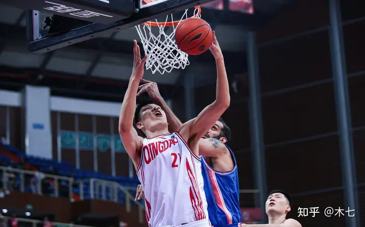 姚明后的重塔，刘传兴和周志豪、帕帕扬尼斯