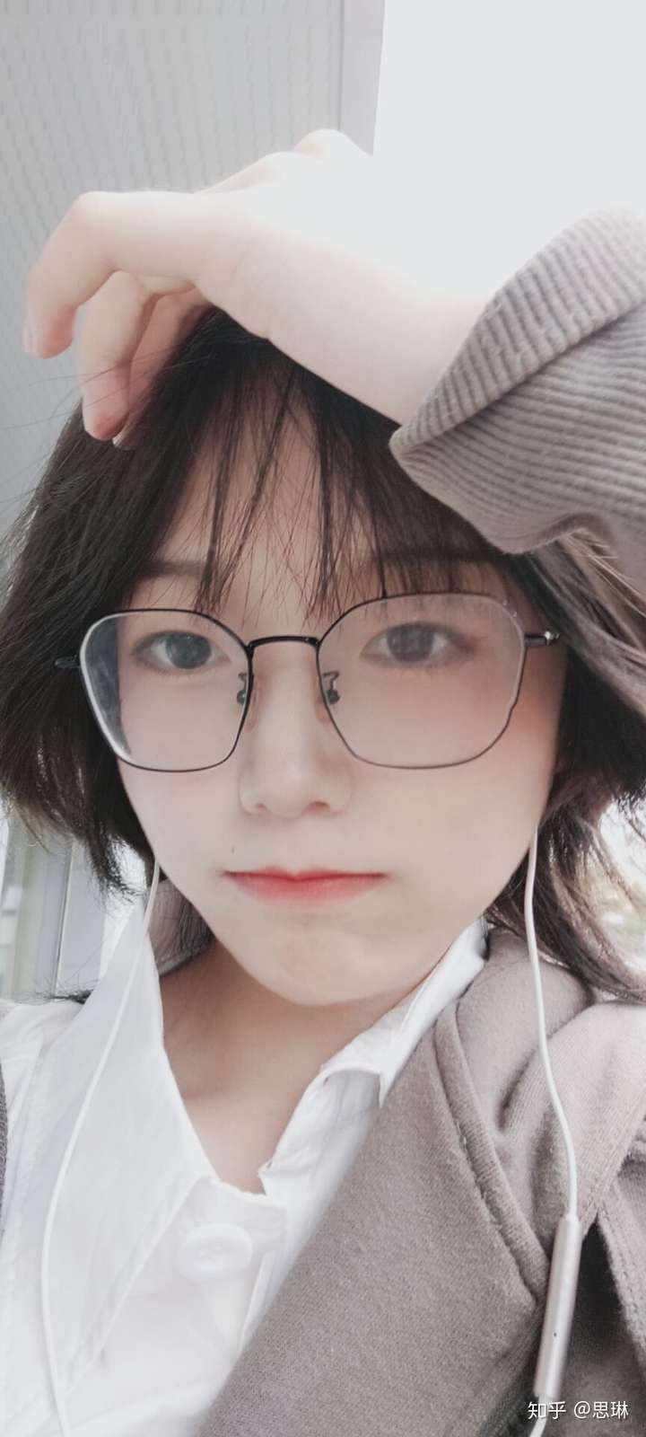 网恋奔现女生可以找男生吗?