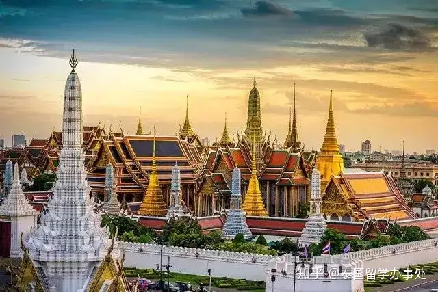 一篇读懂(妻子的浪漫旅行泰国打脸视频播放)妻子的浪漫旅行泰国打脸视频全集2023已更新 第7张