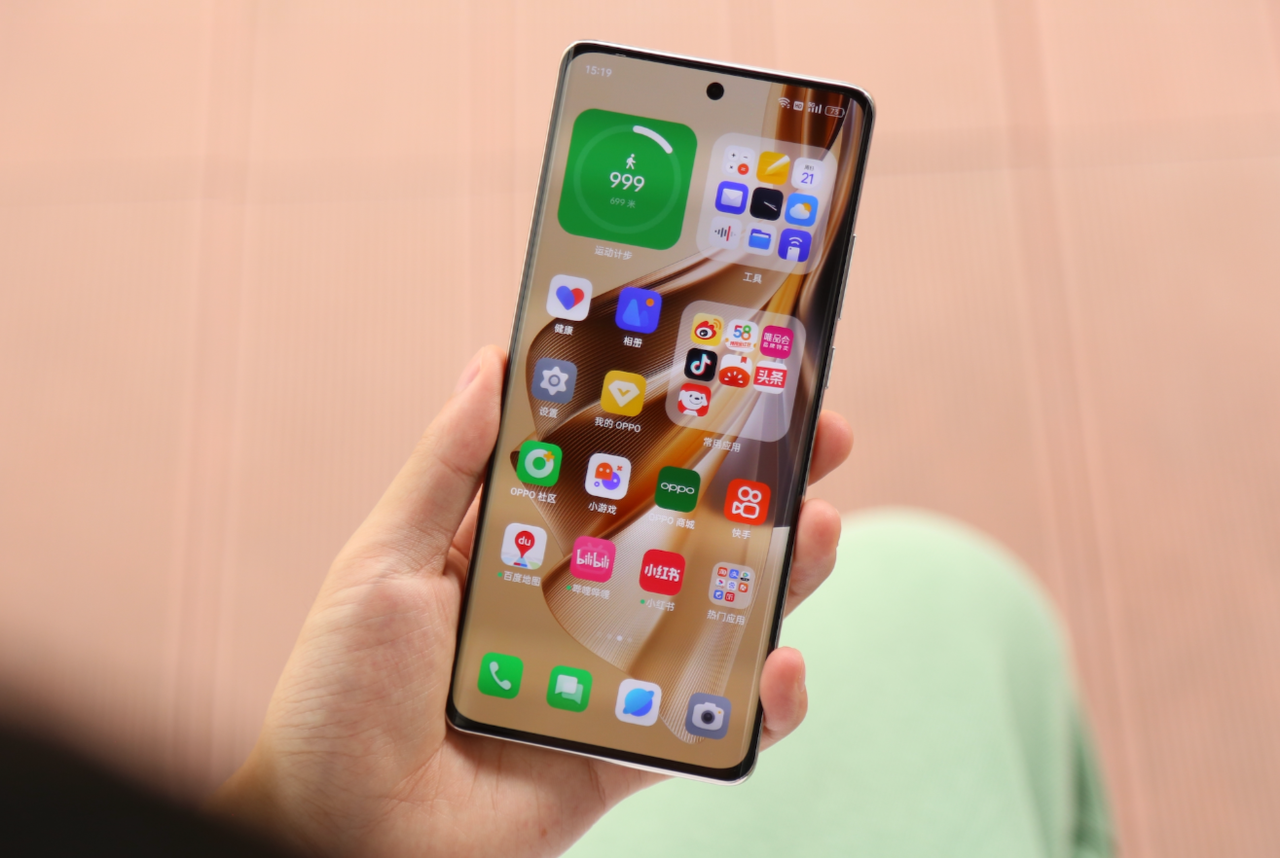 每日侃数码 的想法: 其实除了外观和影像方面,#oppo reno10