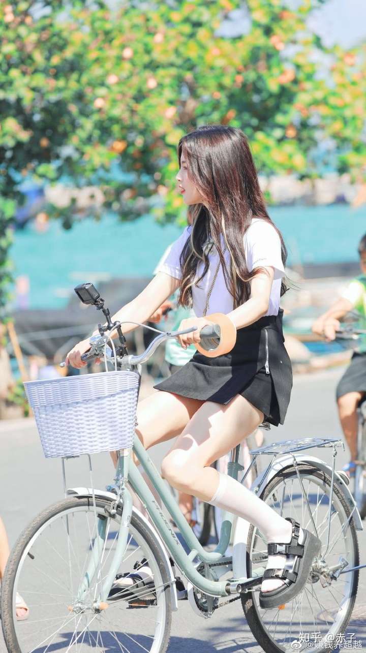 杨超越穿的很好看