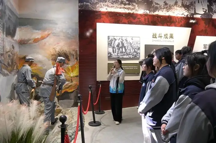清明祭英烈 传承忠烈魂 | 塘栖校区西南山新四军烈士陵园清明祭扫活动(图19)