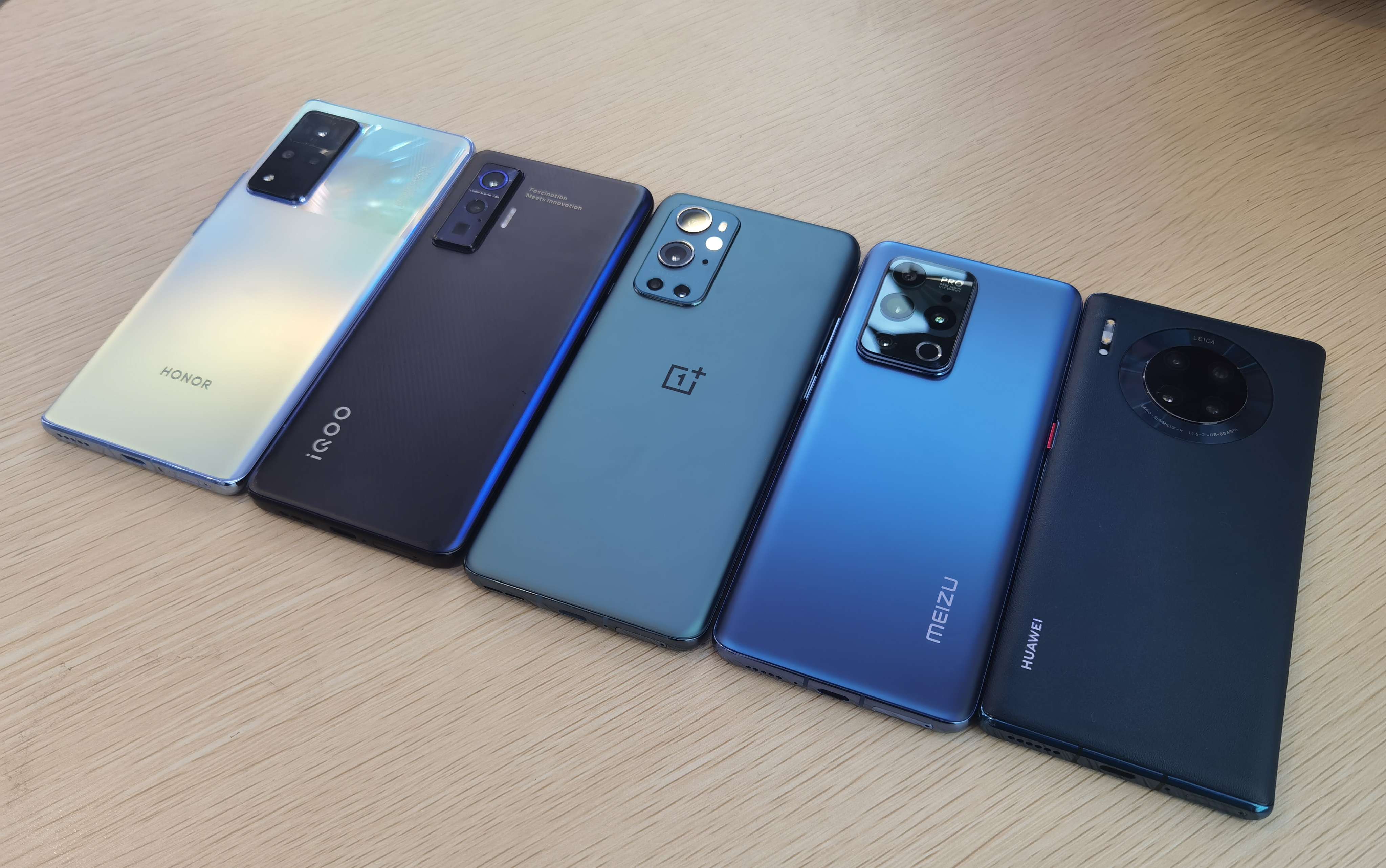 牛肉粉先生 的想法: 魅族18pro 8 256蓝色激活一个月 一加9pro