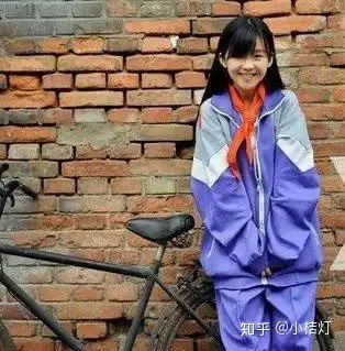 中国校服难看图片