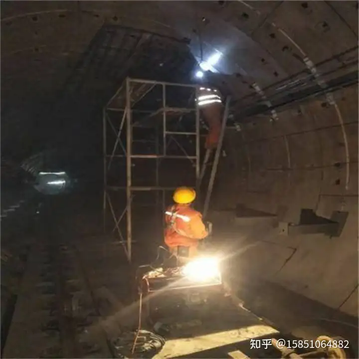 江苏高速公路隧道堵漏