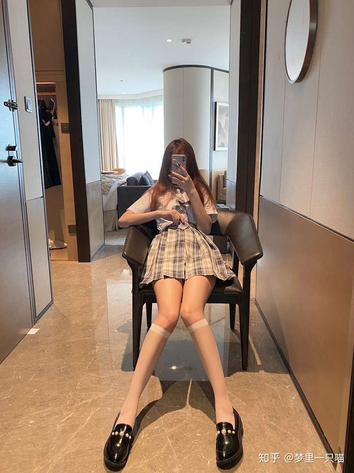 照这么说的话,日本学生日常jk岂不是哭晕