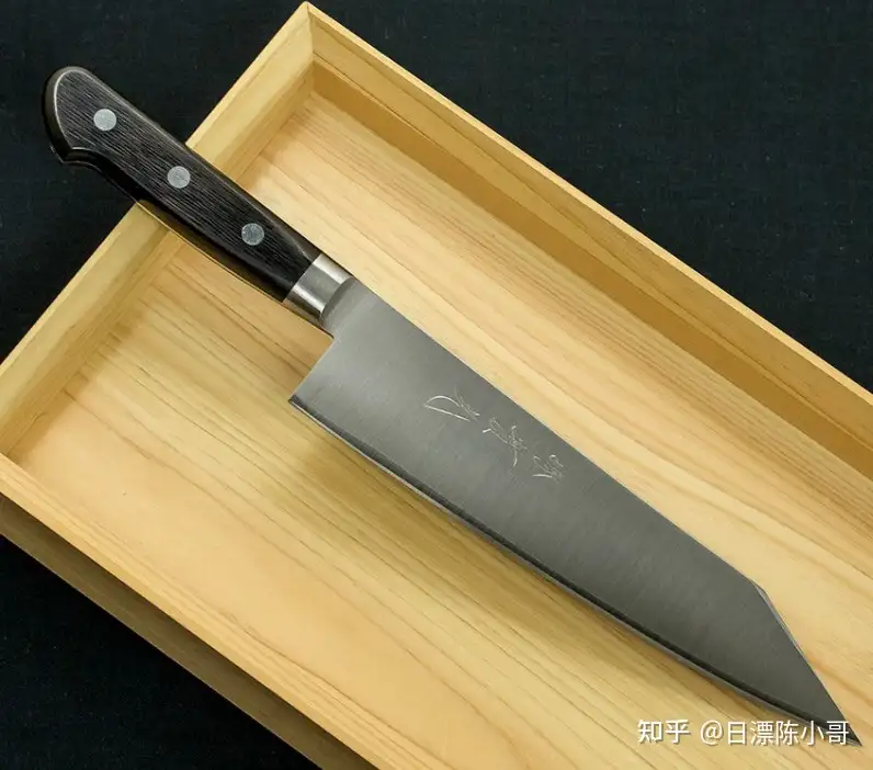 青纸钢、白纸钢是什么？日本刀由什么材质打造？一篇文章为你分析透彻 