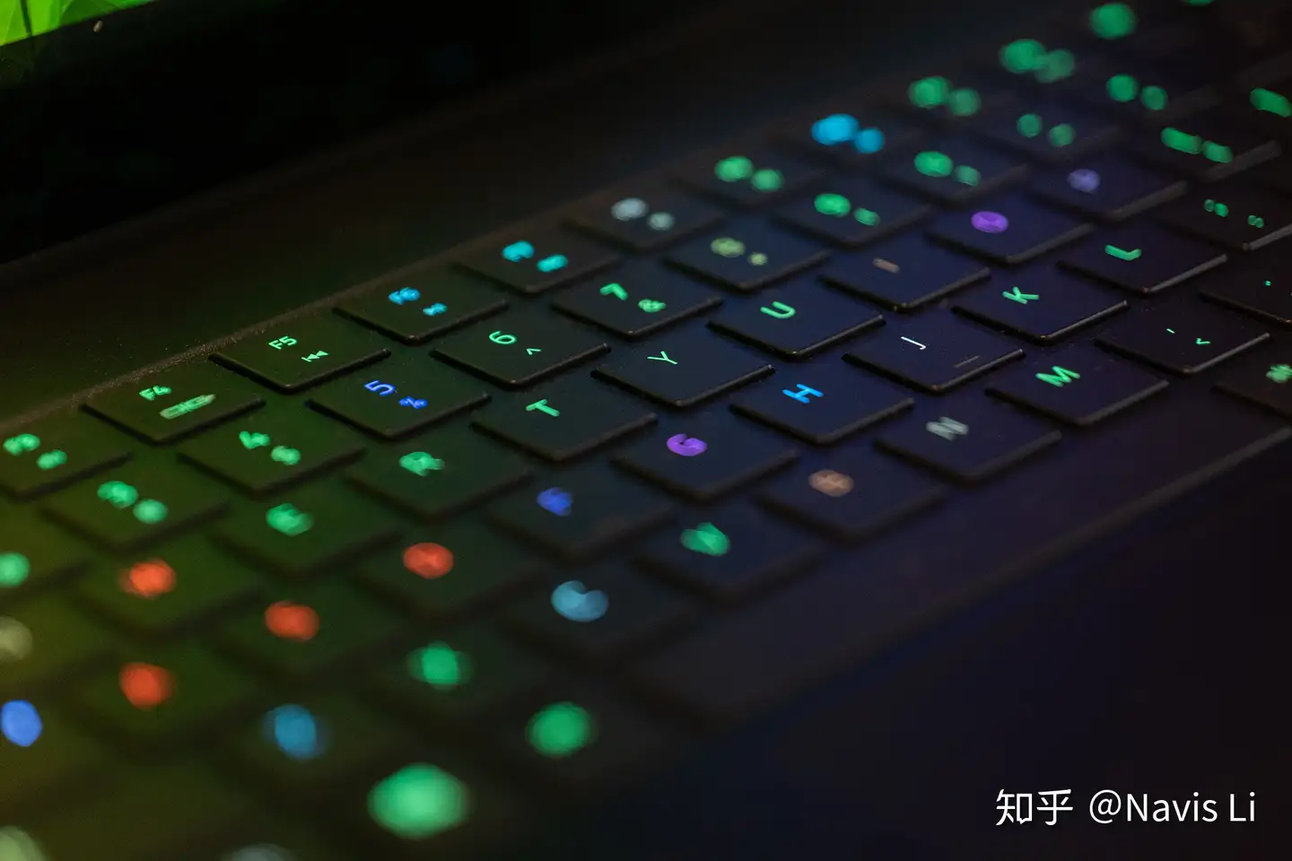 4K OLED 为谁而生— Razer Blade 15 OLED 长测- 知乎