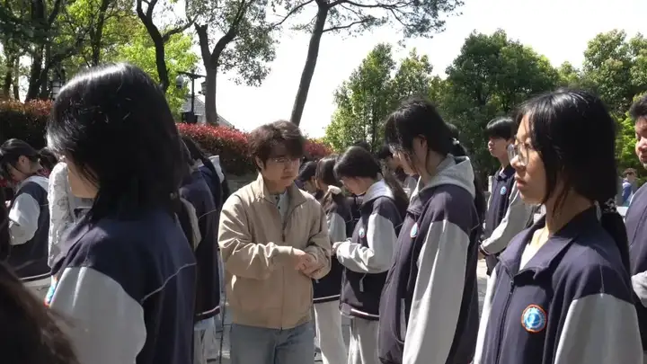 【红色校园】鲜花祭英烈 薪火永相传 | 塘栖校区开展清明祭扫活动!(图16)