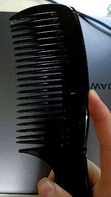 刮头皮屑的专用梳子 v2-9ad1c8dfd200a2aeffef0d39fa0476d2_bh.jpg?source=1940ef5c