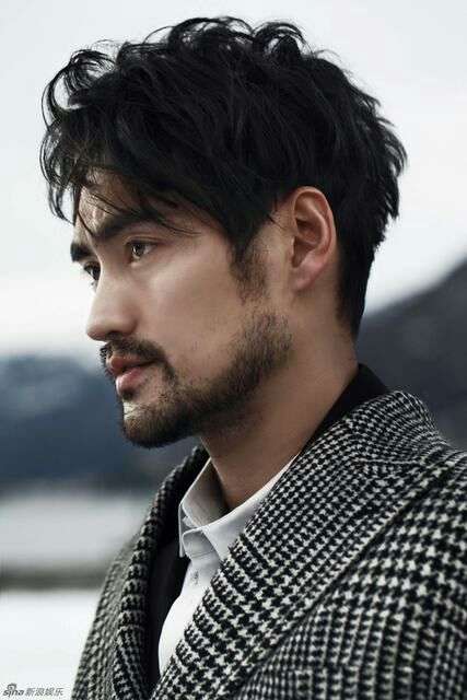 玖月稀的《他知道风从哪个方向来》的男主彭野.