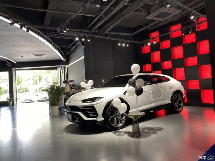 卖掉奔驰g500 看上urus 峰回路转 终提平行进口奔驰g63 Amg 知乎