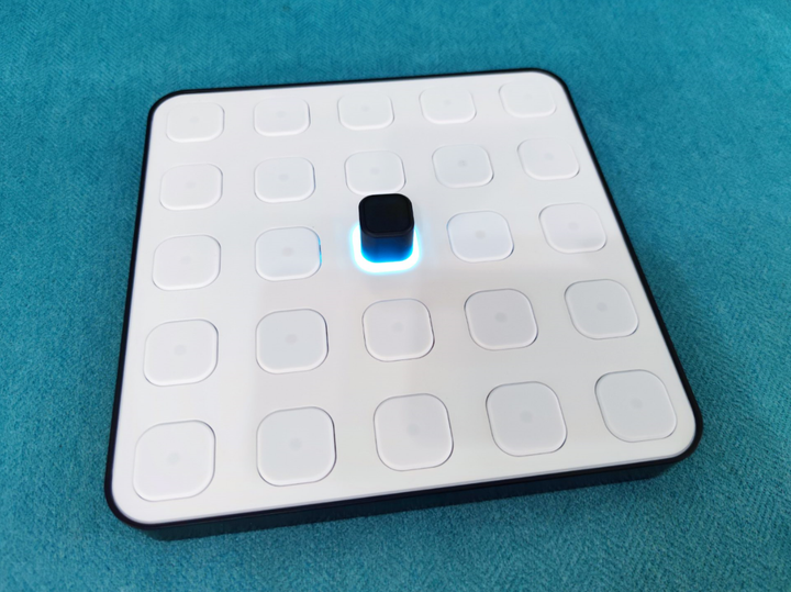 计客智能空间四子棋:有趣又智能,玩得停不下来