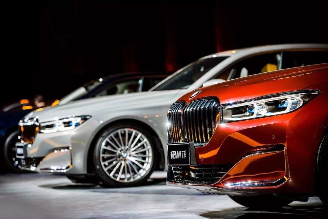 年轻化的新bmw 7系能让中国新贵们买单吗 知乎