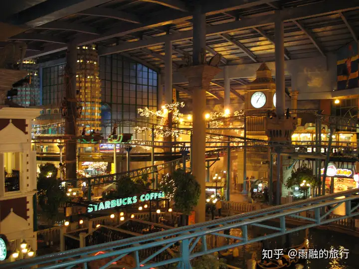 坐拥7351间客房的全球第一大酒店，可坐缆车进出，住一晚最低仅150元